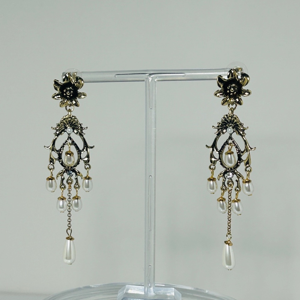 Vintage-Inspired Gold Floral Pearl Drop Earrings